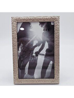 Textured Metal Photo Frame 4x6" Vertical Silver Finish Modern Design
